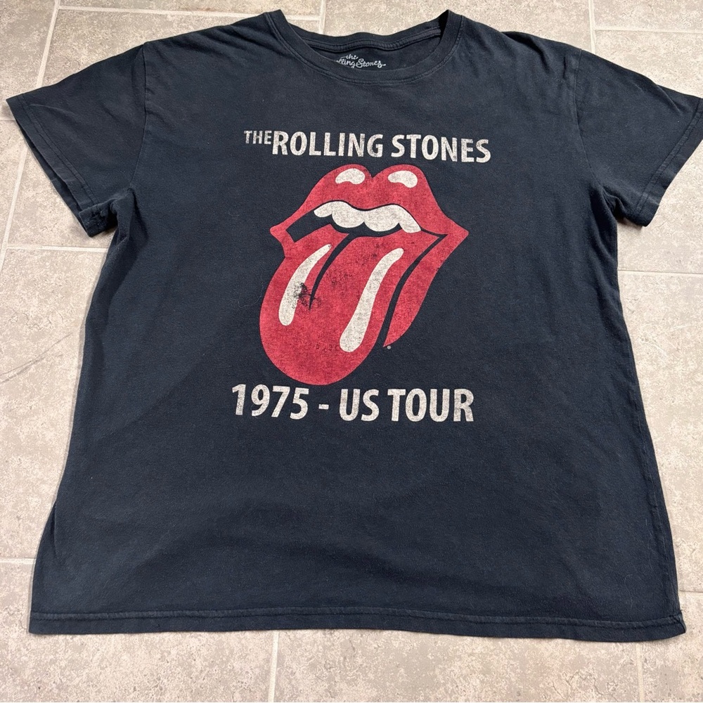 Rolling Stones Band Tee - Distressed Black Graphic T-Shirt- Men’s XXL - Picture 2 of 4